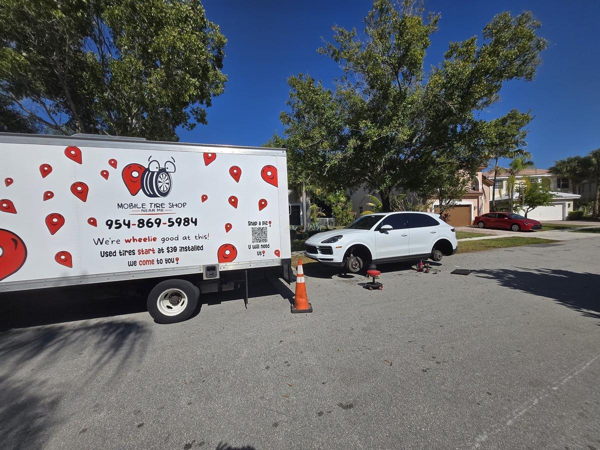 Porsche mobile tire service residential South Florida