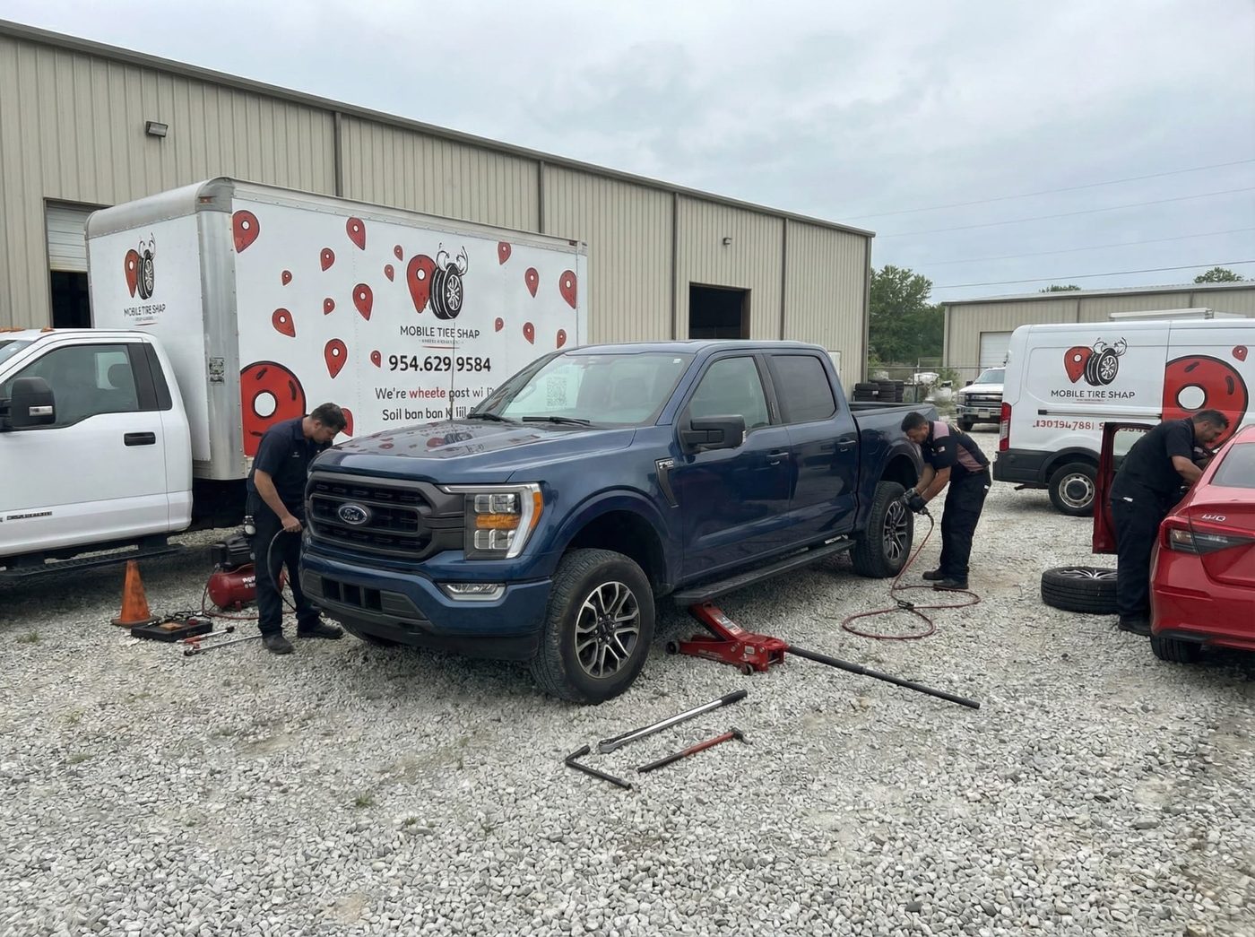 Mobile tire shop team Ford F-150 in South Florida